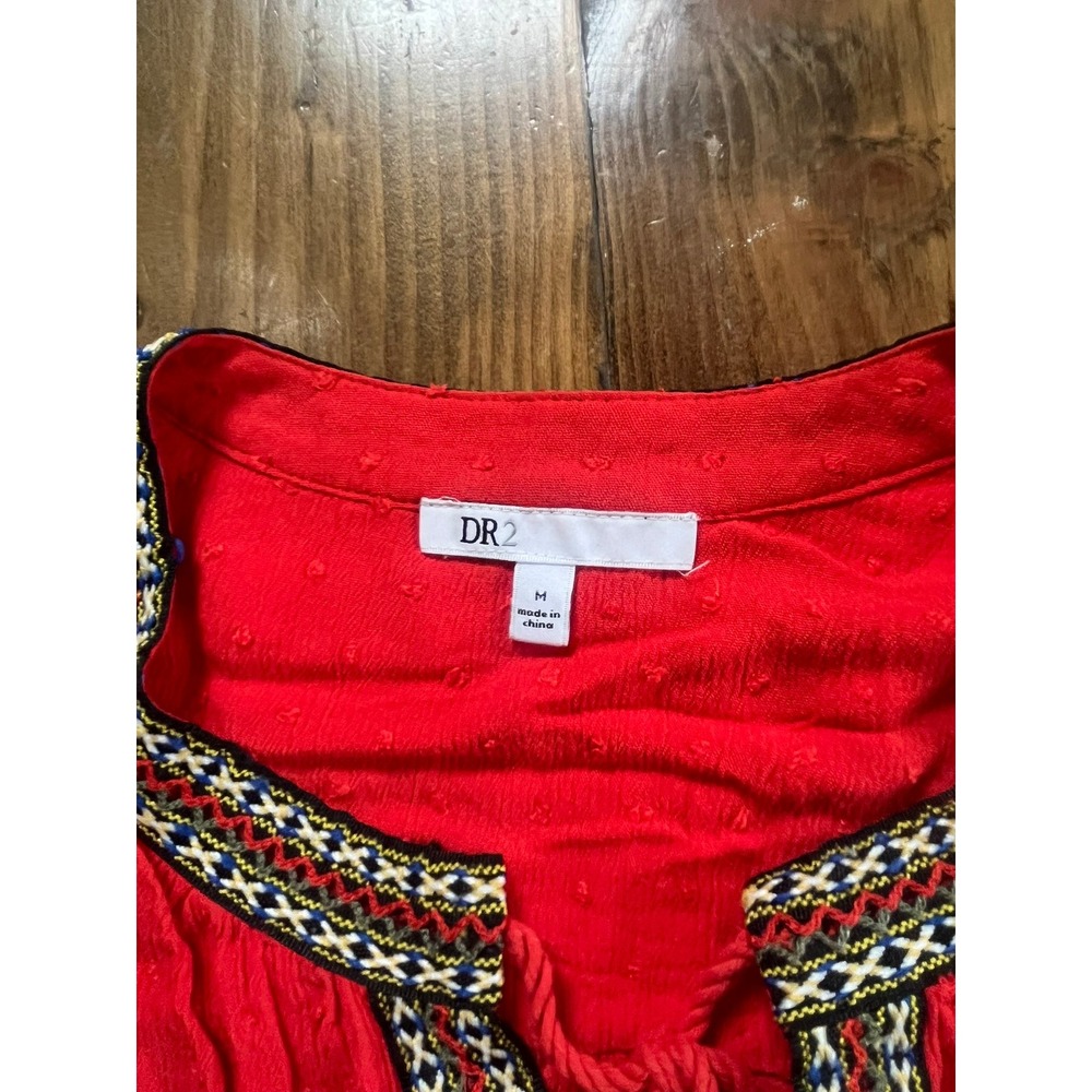 DR2 Red Clip Dot Blouse Womens Medium Embroidered Split Neck Tassel Cap Sleeve - Picture 2 of 3